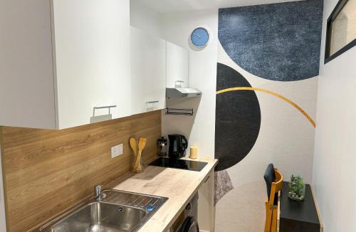 Saint-Pierre-du-Perray House | Air-Conditioned Apart 10 Pers,40min Paris, Orly 20min, Disneyland 40min