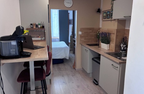 Blatin Apartment | air-conditioned studio apartment