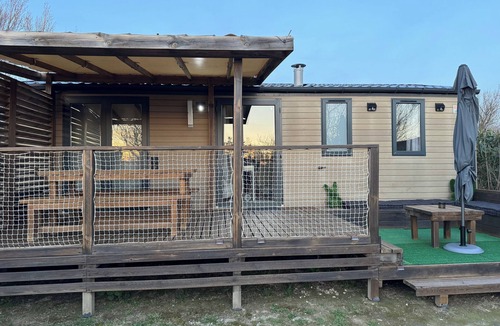 Torreilles House | AIR-CONDITIONED AND EQUIPPED 3-BEDROOM MOBILE HOME
