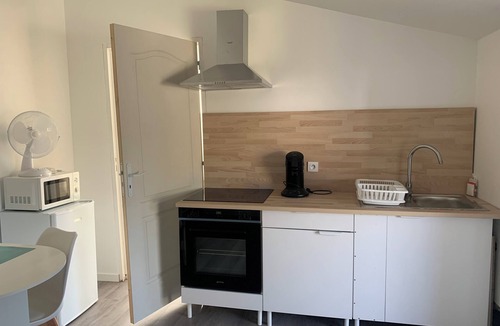 Ares House | Air-Conditioned Cottage