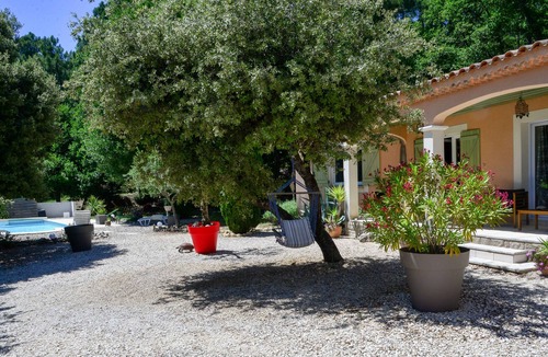 Saint-Restitut Villa | Air-conditioned villa and pool exclusively for you in Drôme provençale