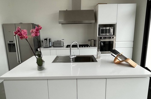 La Rochelle City Centre House | Air-conditioned house 4 ⭐️ swimming pool 4 bedrooms and 3 shower rooms, near old port