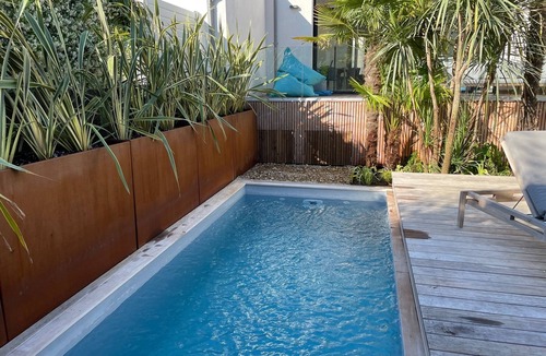 La Rochelle City Centre House | Air-conditioned house 4 ⭐️ swimming pool 4 bedrooms and 3 shower rooms, near old port