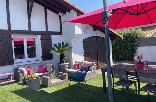 Anglet House | Air-conditioned house with heated pool and retractable dome located in Anglet