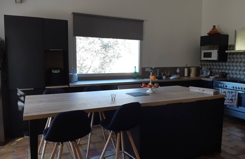 Mondragon House | Air-conditioned Provencal house