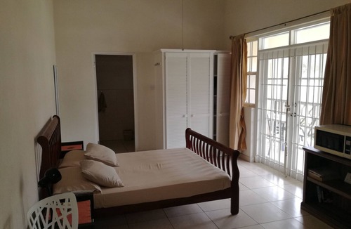 Welches Villa | Air conditioned studio with a pool