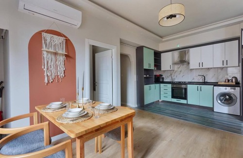 Karakoy Condo | Air-conditioned, WiFi, 1 bedroom and 1 living room apartment in Galata.