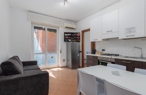 Cinisello Balsamo Apartment | Air Conditioning - Balcony - Quiet