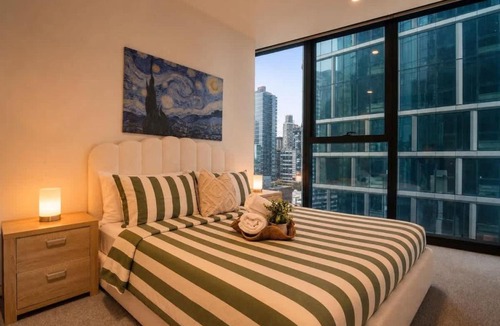 Southbank Apartment | Air Nest 2B haven | Rooftop Pool, Gym, Spa & Sauna