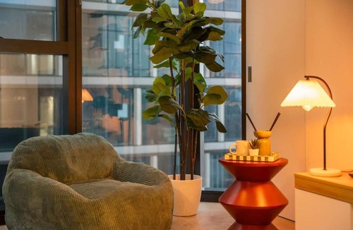 Southbank Apartment | Air Nest 2B haven | Rooftop Pool, Gym, Spa & Sauna