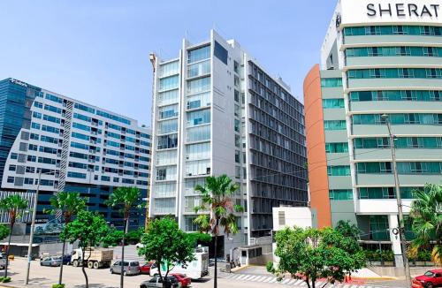 Simon Bolivar Apartment | Airbnb Guayaquil, Mall del Sol, Piso alto