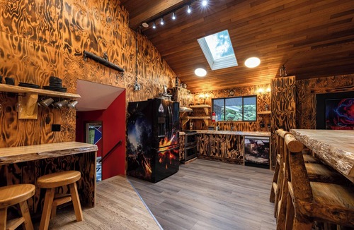 Promontory House | airD&D Canada