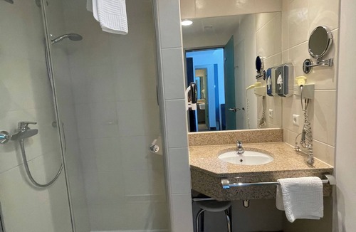 Ahden Hotel | AiREA Hotel