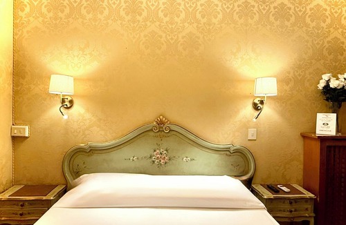 Santa Croce Hotel | Airone Hotel