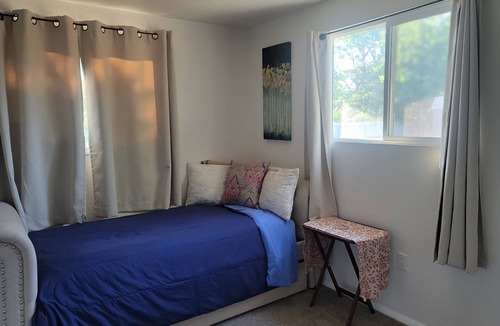 Pacheco House | Airport Express