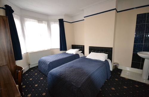 George Green Bed & Breakfast | Airport Guest House