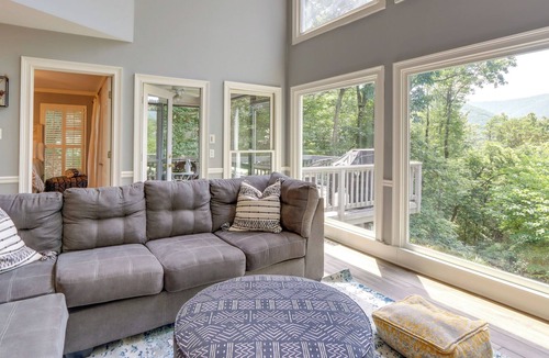 Jasper Cabin | Airy Jasper Vacation Rental w/ Deck + Gas Grill