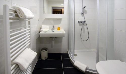 Kleinedling Hotel | AIS Center