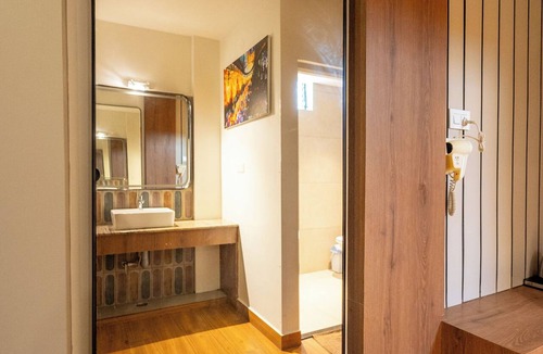 Mysore Hotel | Aishwarya Residency
