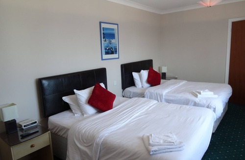 Slough Bed & Breakfast | AJ Lodge