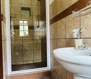 Delmas Bed & Breakfast | AJM Accommodation