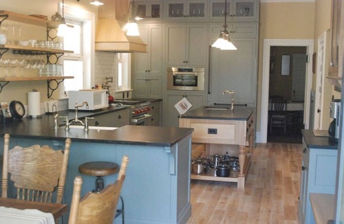 Walla Walla House | AK Dice House · Large Gracious Home on Lovely Catherine Street