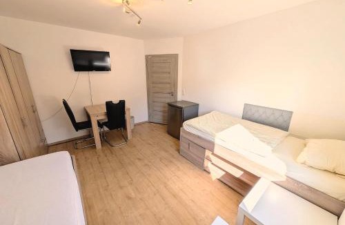 Pflaumheim House | AK-Monteurzimmer