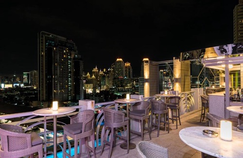 Ratchathewi Hotel | Akara Hotel