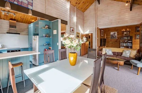Akaroa House | Akaroa Oceanview Home