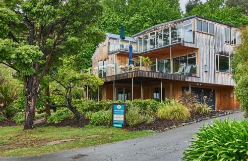 Akaroa Apartment | Akaroa on the Beach