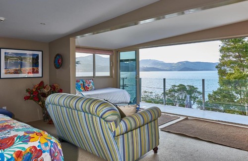 Akaroa Apartment | Akaroa on the Beach