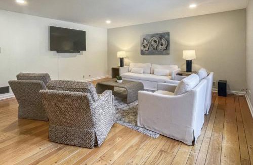 Lordship House | Akasa