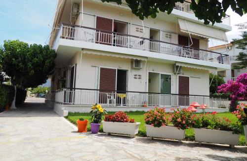 Amarinthos House | Akrogiali Beach Rooms