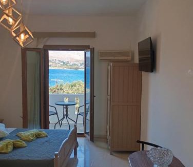 Drymonas Apartment | Akrogiali Rooms & Studios