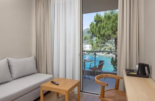 Lakones Hotel | Akrotiri Beach Resort & Spa - Adult Friendly