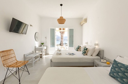 Krotiri Hotel | Akrotiri Hotel