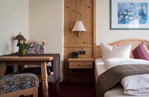Dettelbach Hotel | AKZENT Hotel Am Bach, Hoteleingang über Bohnmühlgasse 6