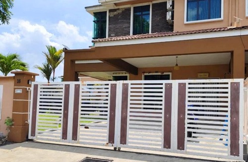Taman Tunggal Villa | Al Baraqah Baiti semiD Homestay 5 bedrooms
