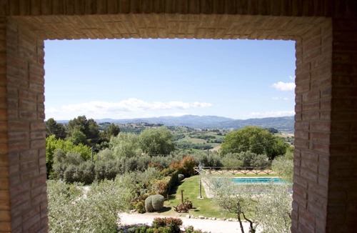 Piedicolle Villa | Al boschetto, Luxury pool Villa in Umbria, SPA, outdoor space, garden, pizzaoven