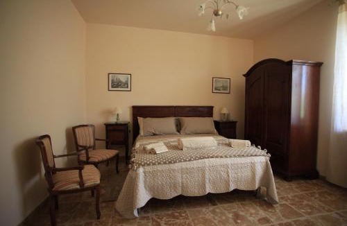 Asti Bed & Breakfast | Al Canei B&B