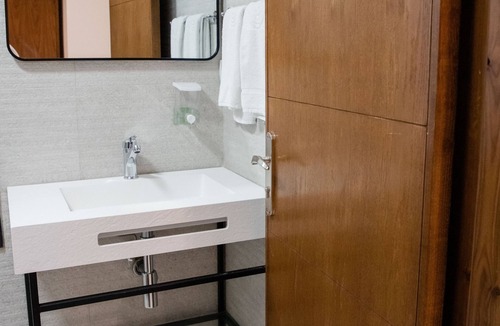 Ramallah Apartment | Al-Istiklal Suites