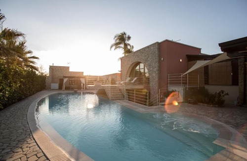 Matino Bed & Breakfast | Al KamarTaj