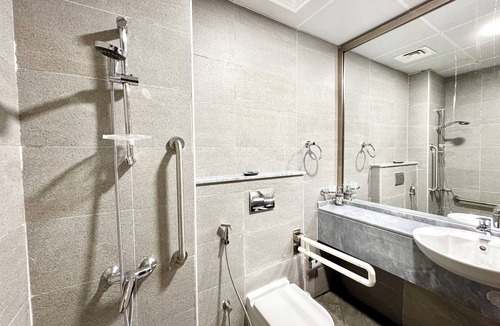Dubai Apartment | Al Manara Premium Deluxe Studio