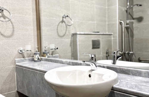 Dubai Apartment | Al Manara Premium Deluxe Studio
