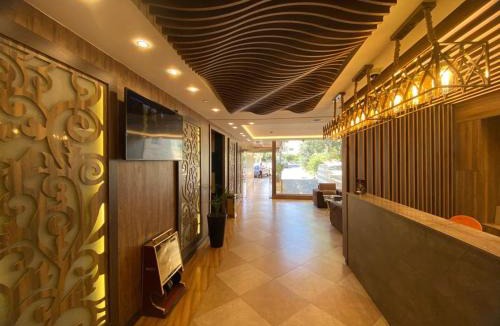 Al Jubeiha Hotel | Al Mansi hotel