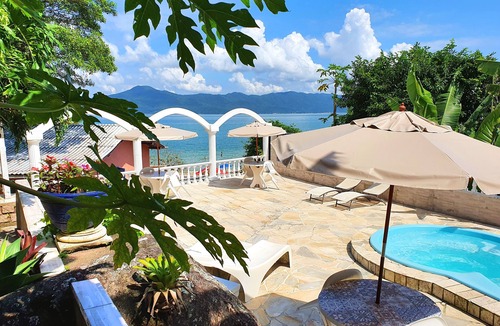 Daniela Cottage | Al Mare - Oceanfront Home - Steps from the Sand in Florianopolis