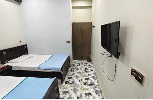 Multan Hotel | Al Qadir Residence
