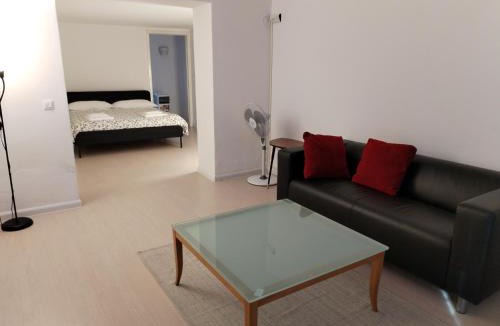 Manzano House | Al Rol