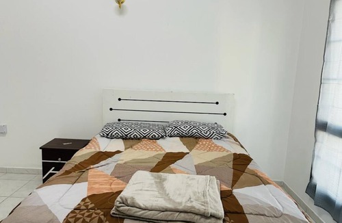 Dubai Villa | Al Satwa Central Bliss