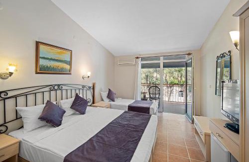 Turgutkoy Koyu Hotel | Alados Otel